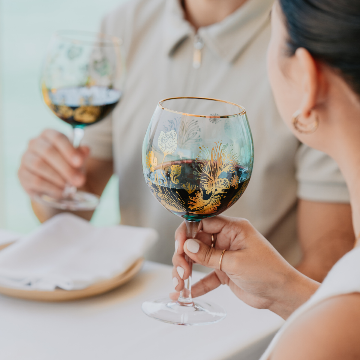 'Ocean Majesty' Balloon Wine Glasses