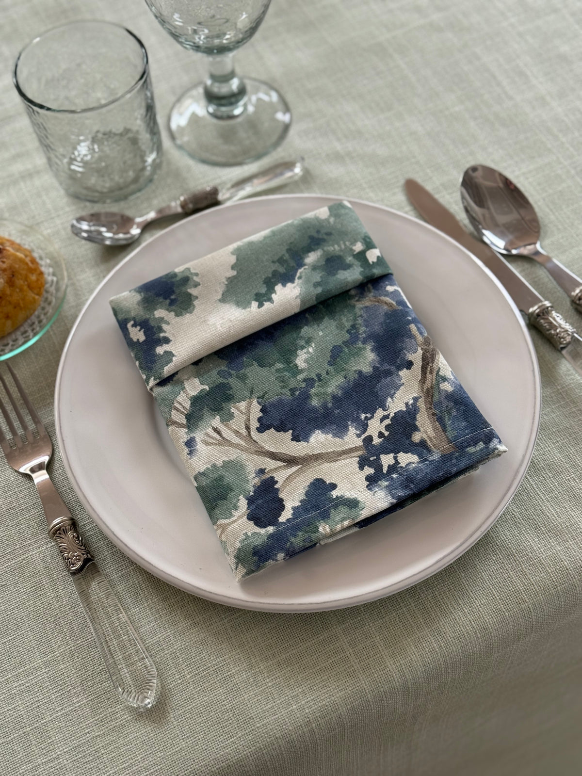 'Linen Aqua Green' Spill-Resistant Tablecloth