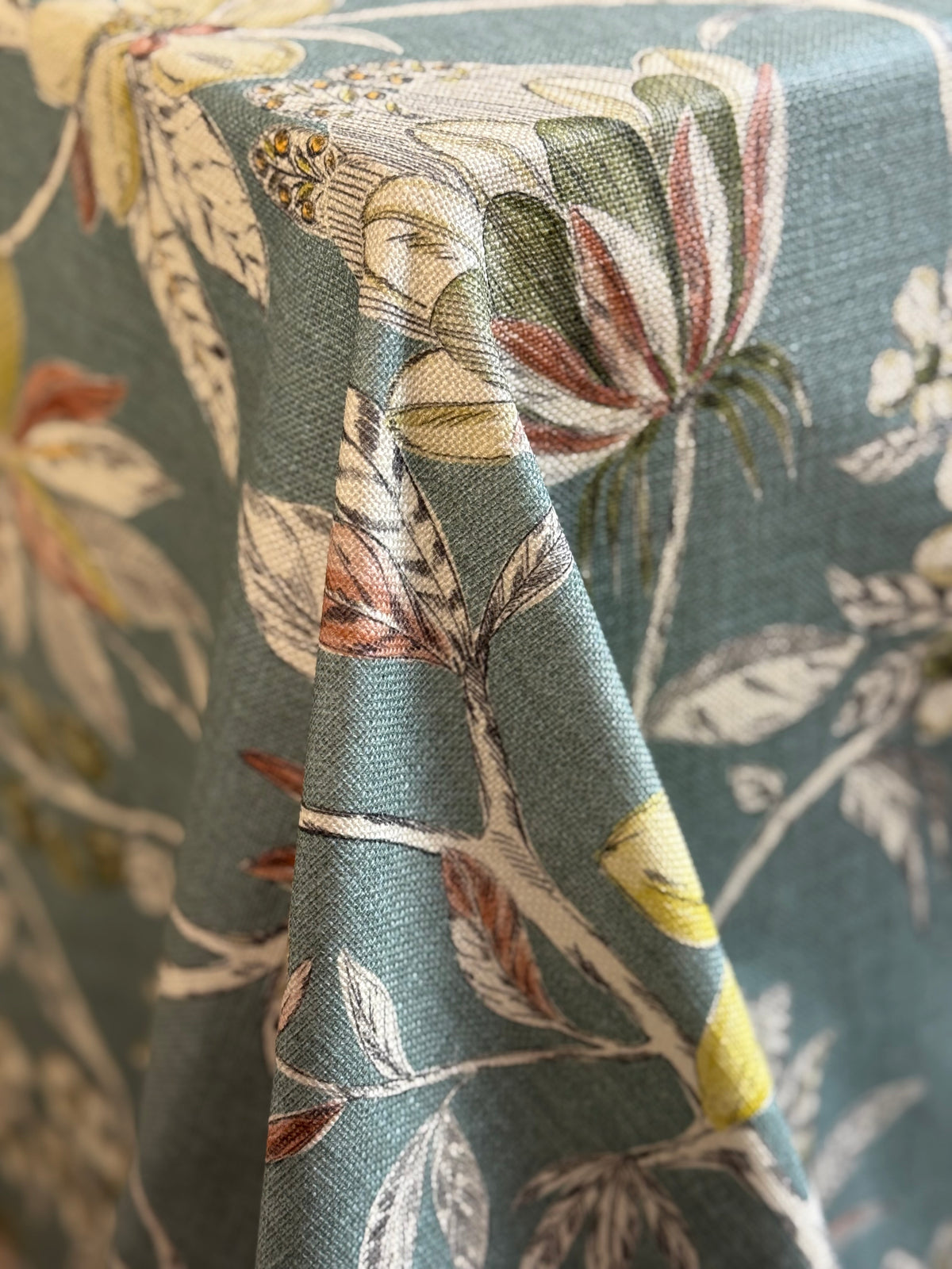 'Giverny' Spill-Resistant Tablecloth