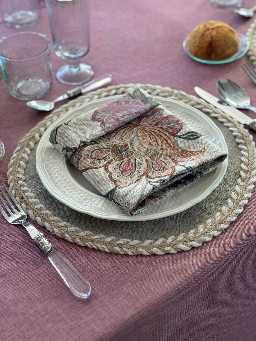 'Kairo Dark Mauve' Tablecloth