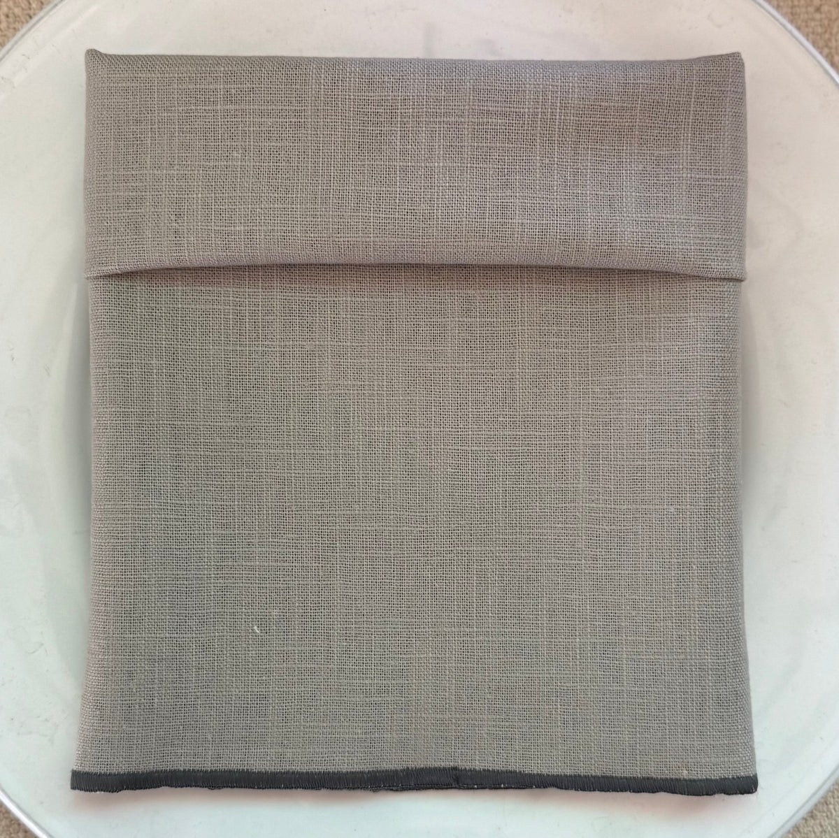 'Stone Linen' Napkin with Dark Gray Scalloped Edge