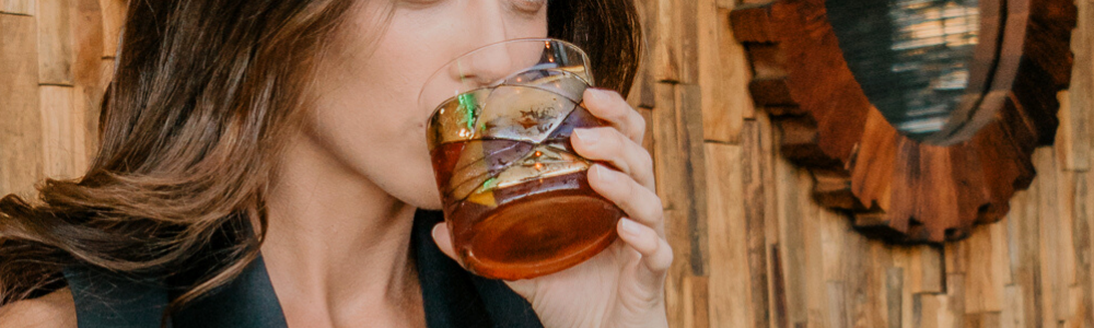 How To Make The Perfect Old Fashioned In A 'Sagrada' Whiskey Glass