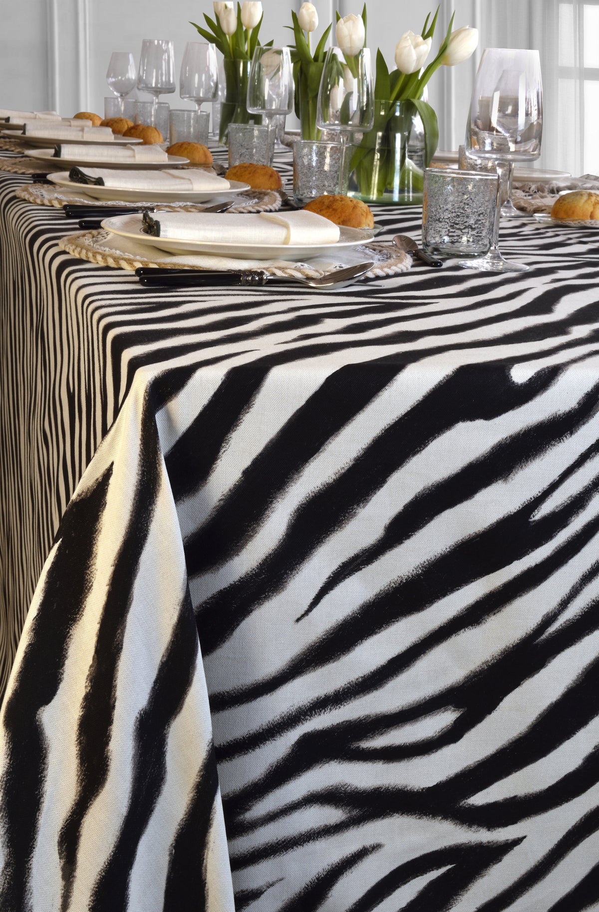 'Black and White' Tablecloth