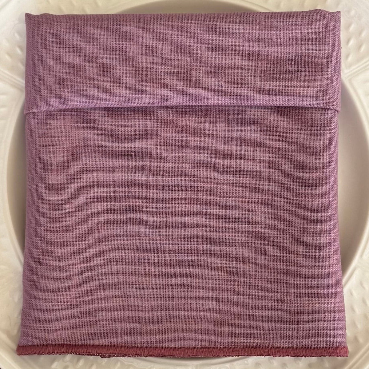 'Pink Linen' Napkin with Scalloped Edge