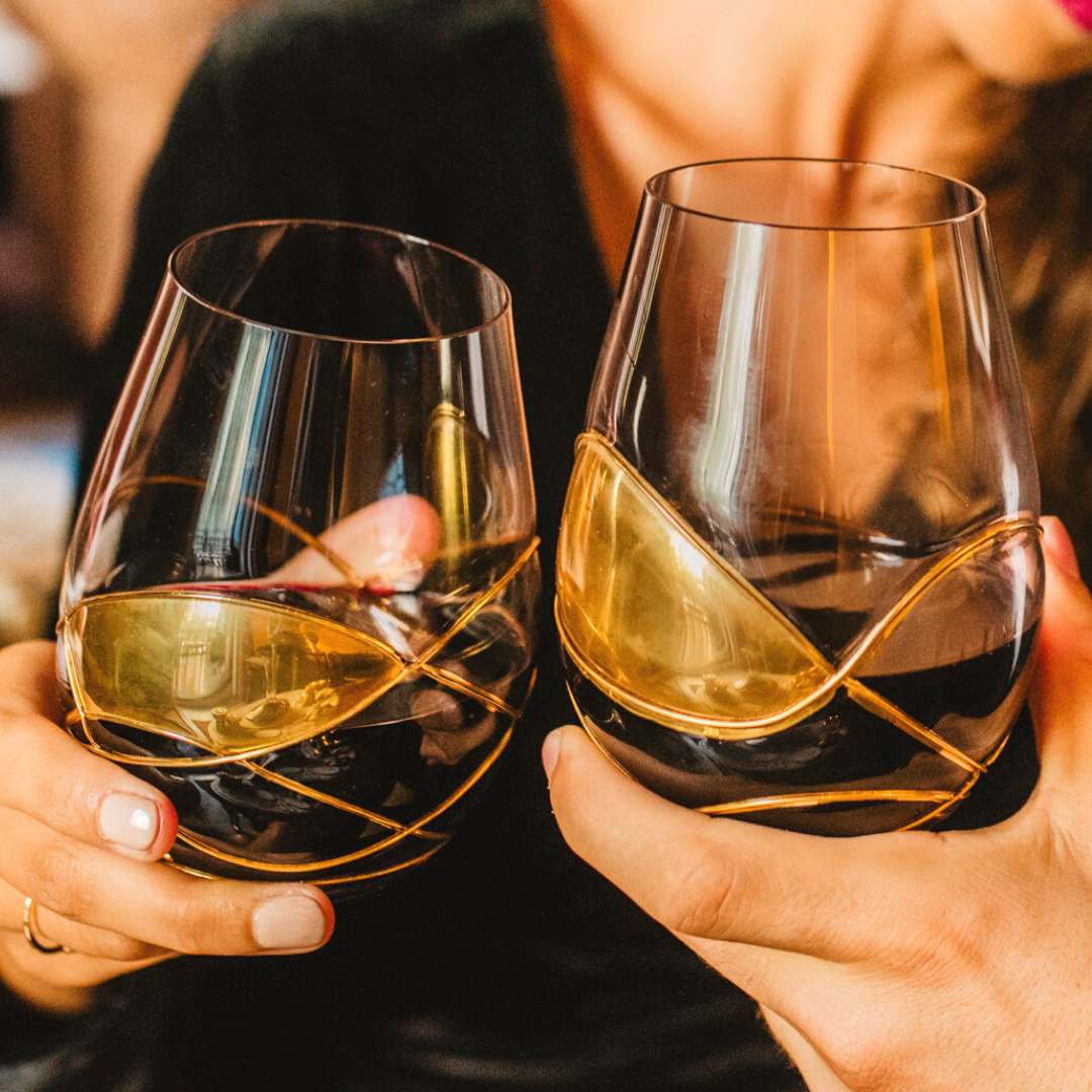 Stemless Wine Glass: Red Swirl 