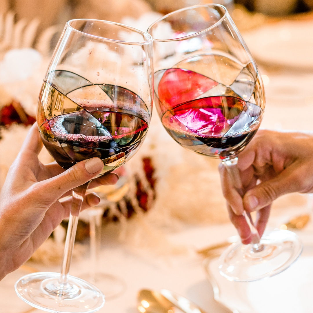 Goblets and sales wine glasses