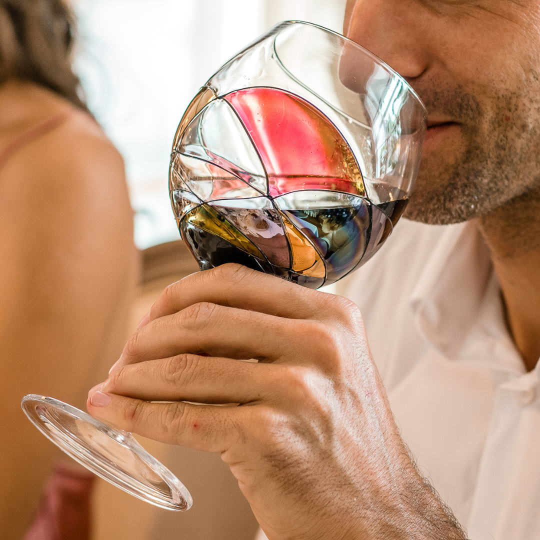 Cornet Barcelona - Our stunning Balloon Wine Glasses are